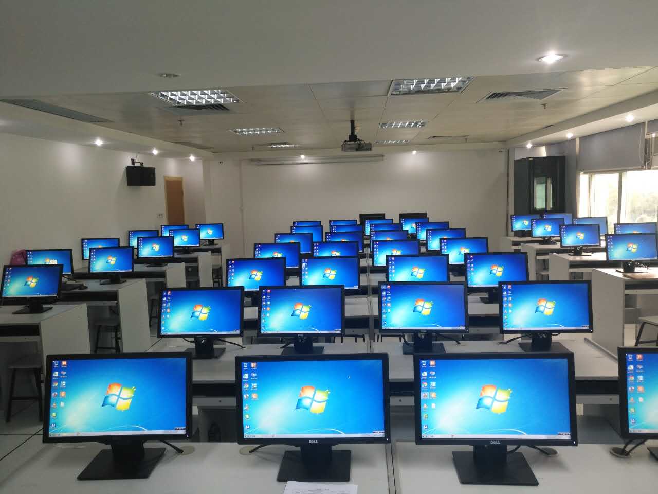 云計算與虛擬化 構(gòu)筑智慧校園的基石